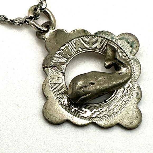 Crea Ster Hawaii whale pendant Monet  necklace - Picture 6 of 12